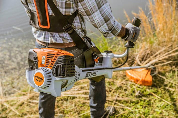 FS 311 Gas Powered Handlebar Weed Wacker